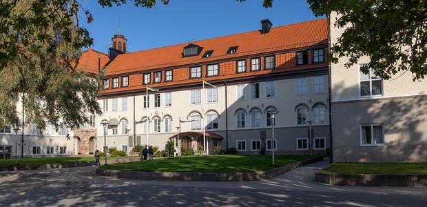 Bild på en skola.