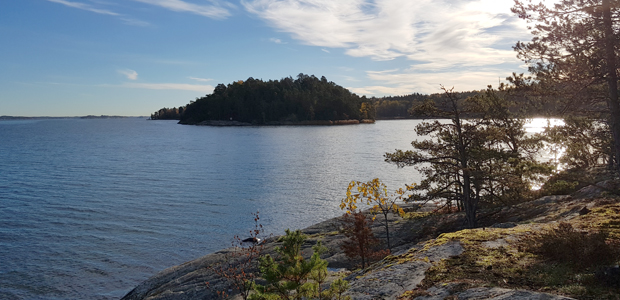 Vy ut över vattnet. 