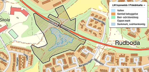 Kartvy över remissområdet som sträcker sig en bit runt Rudbodakärret och delas av Norra Kungsvägen.