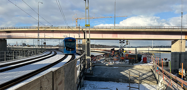 Den 15 maj öppnar Lilla Lidingöbrons spårbro för Lidingöbanan.